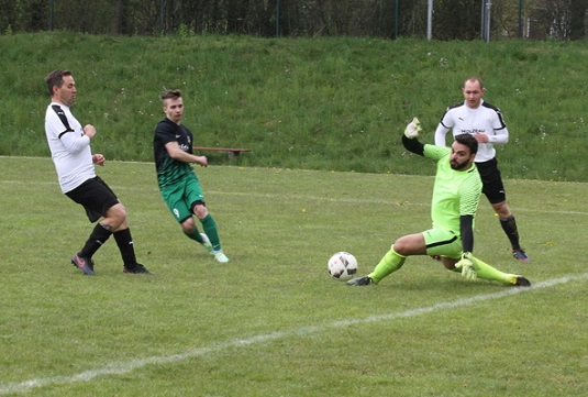 Szene im Spiel TSF Gschwend - FC Stern Mögglingen II vom 23.04.2017